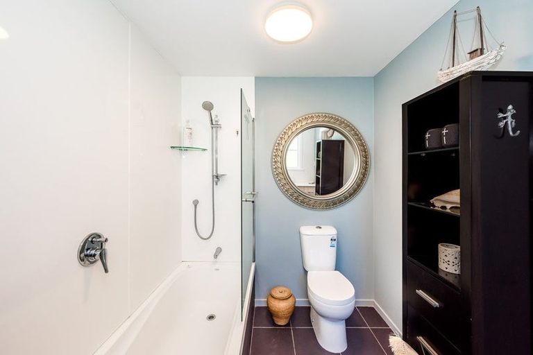 Photo of property in 56 Hinemoa Street, Paraparaumu, 5032