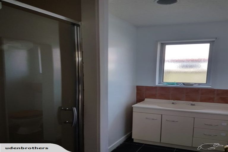 Photo of property in 2/58 Inwoods Road, Parklands, Christchurch, 8083