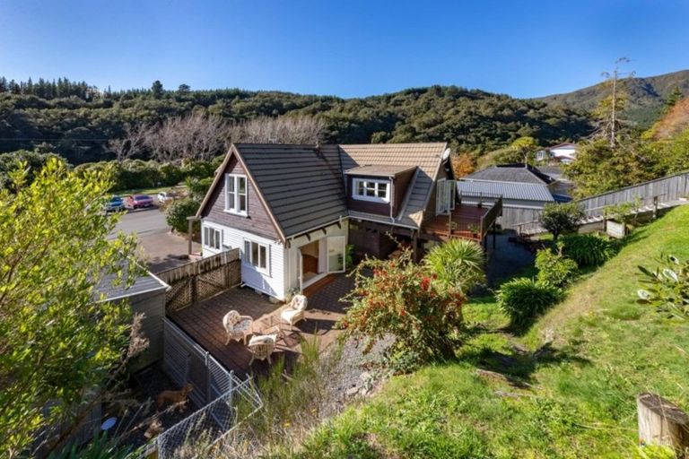 Photo of property in 246 Plateau Road, Te Marua, Upper Hutt, 5018