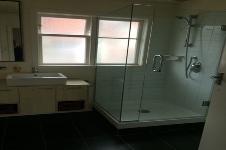 Photo of property in 5/6 Armour Avenue, Mount Victoria, Wellington, 6011