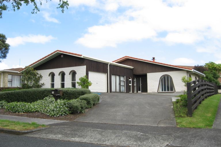 Photo of property in 10 Revell Court, Pukekohe, 2120
