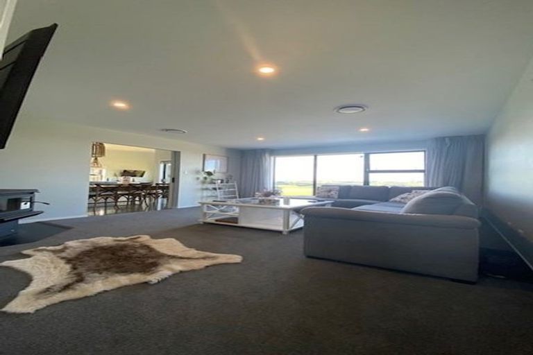 Photo of property in 36 Riverview Lane, Ashhurst, Palmerston North, 4470