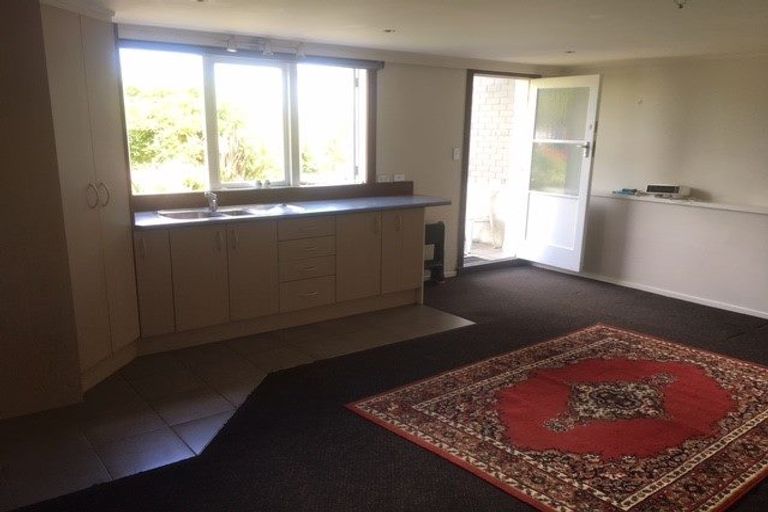 Photo of property in 75 Don Buck Road, Massey, Auckland, 0614
