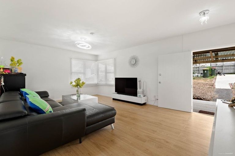 Photo of property in 21 Hannah Road, Otara, Auckland, 2023