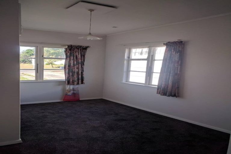 Photo of property in 16 Rangiora Avenue, Roslyn, Palmerston North, 4414