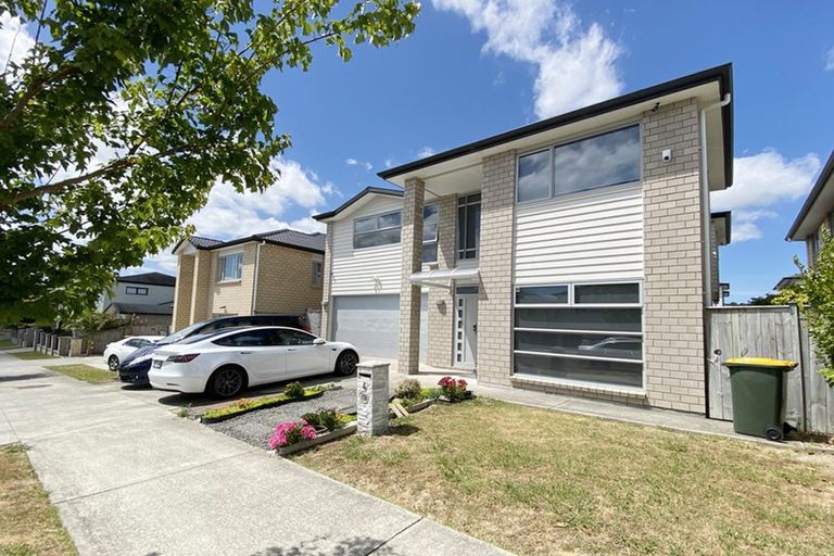 Photo of property in 6 Ballindrait Drive, Flat Bush, Auckland, 2019