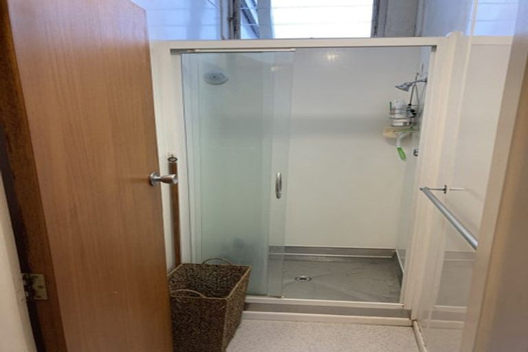 Photo of property in 8 Evelyn Place, Welbourn, New Plymouth, 4310