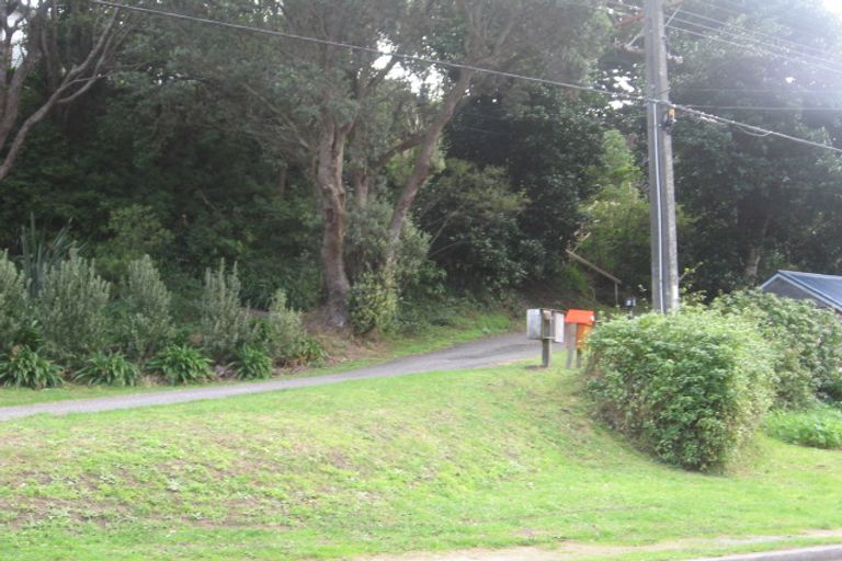 Photo of property in 27 Wellington Road, Paekakariki, 5034