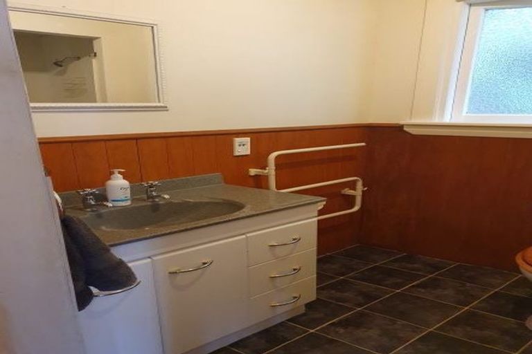 Photo of property in 42a Kenmure Road, Belleknowes, Dunedin, 9011