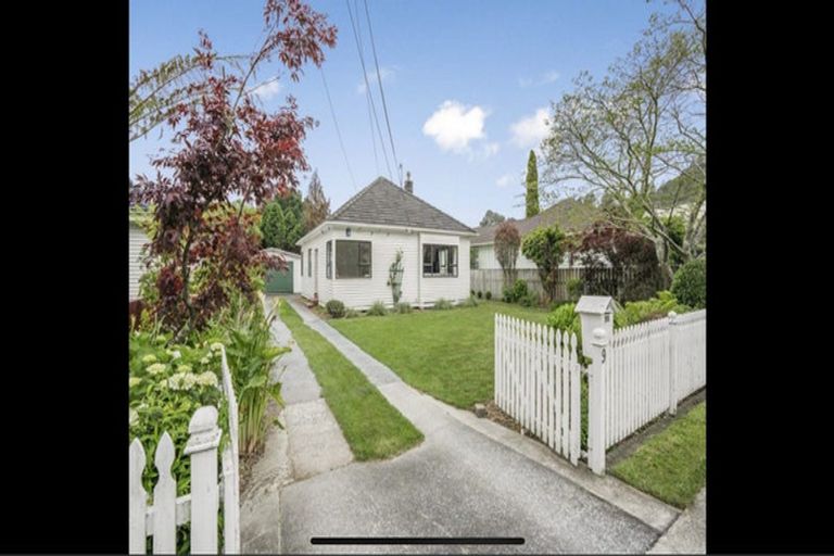 Photo of property in 9 Poole Crescent, Wainuiomata, Lower Hutt, 5014