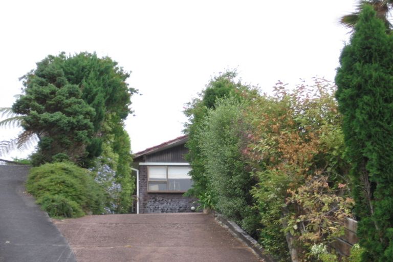 Photo of property in 34 Telstar Place, Beach Haven, Auckland, 0626