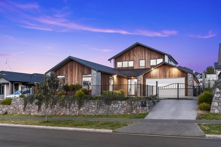 Photo of property in 8 Glenpark Crescent, Bethlehem, Tauranga, 3110