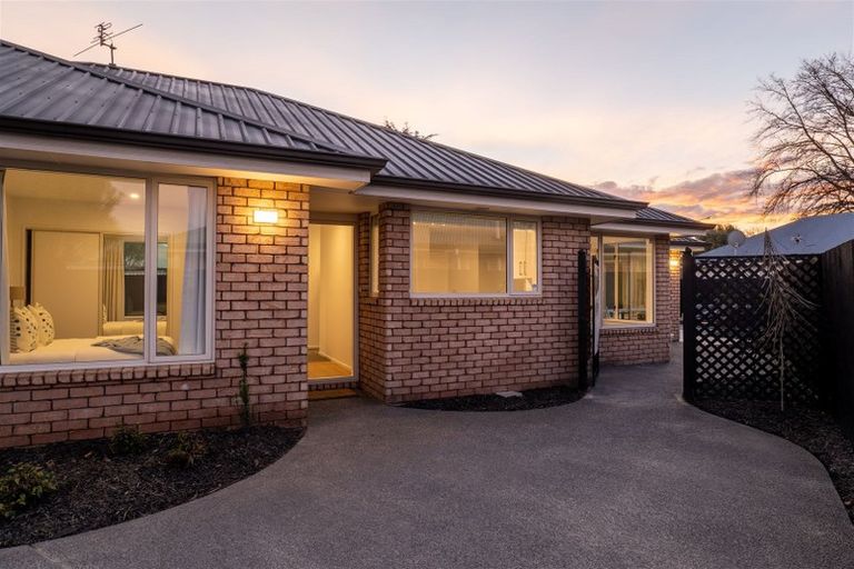 Photo of property in 10 Ashmore Lane, Strowan, Christchurch, 8052