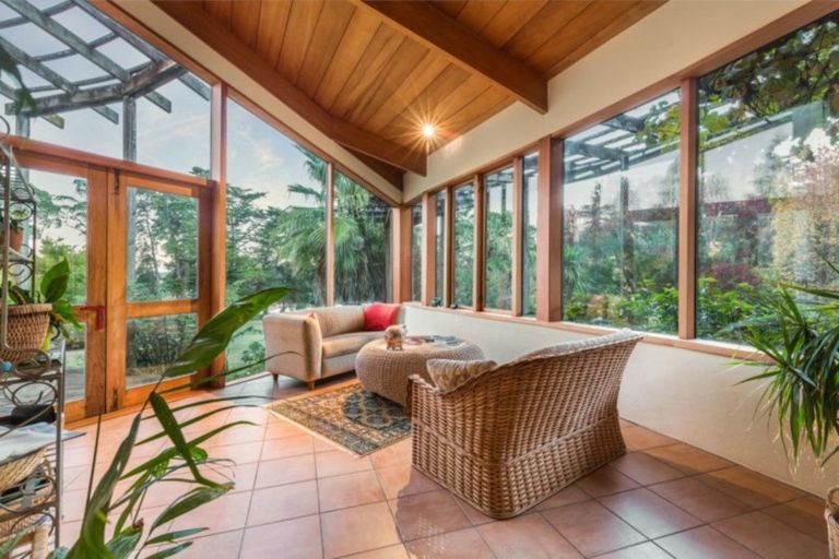 Photo of property in 112 Potts Road, Whitford, Howick, 2571