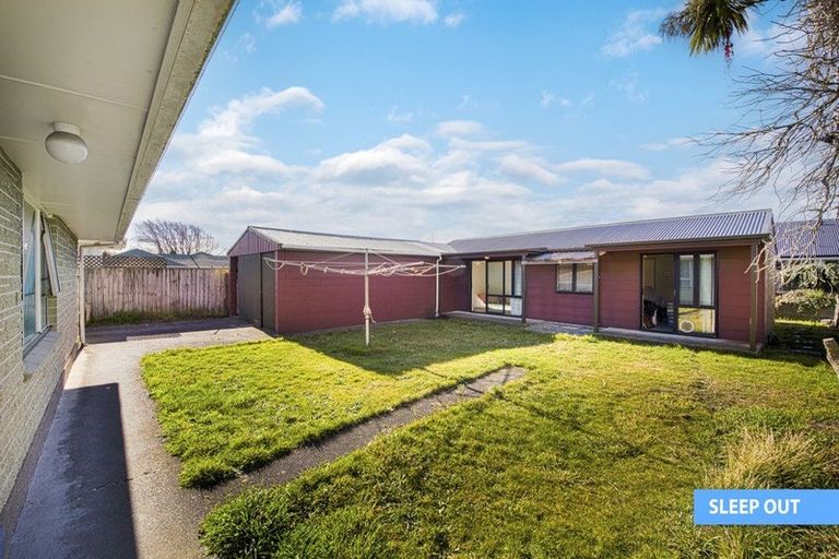 Photo of property in 27 Curletts Road, Sockburn, Christchurch, 8042