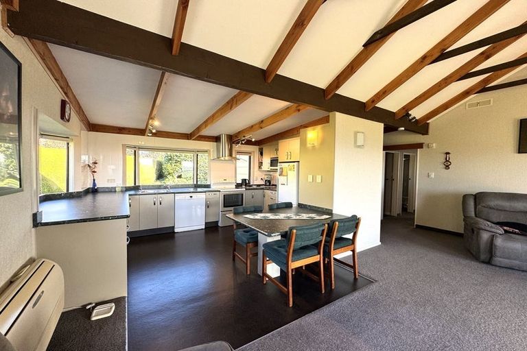 Photo of property in 2 Ridgwell Place, Stirling, 9231