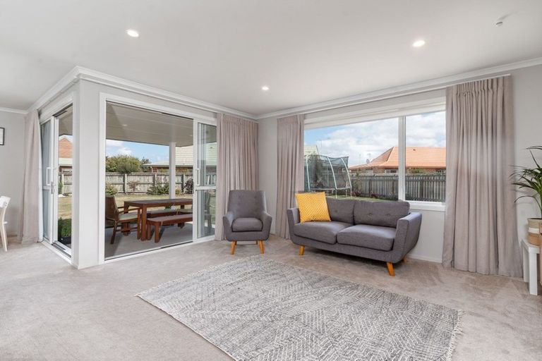 Photo of property in 14 Mervyn Brown Place, Solway, Masterton, 5810