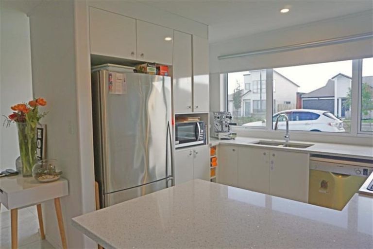 Photo of property in 8 Takahe Avenue, Takanini, 2112