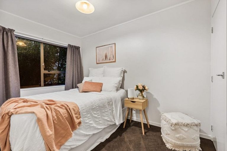 Photo of property in 2/31 Bowater Place, Manurewa, Auckland, 2102