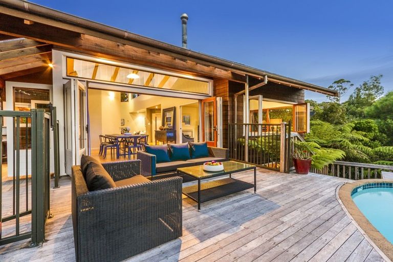 Photo of property in 24b Channel View Road, Campbells Bay, Auckland, 0630