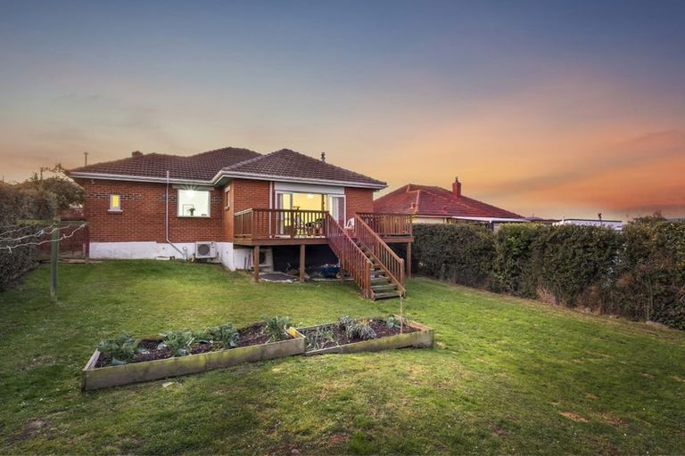Photo of property in 79 Middleton Road, Kew, Dunedin, 9012