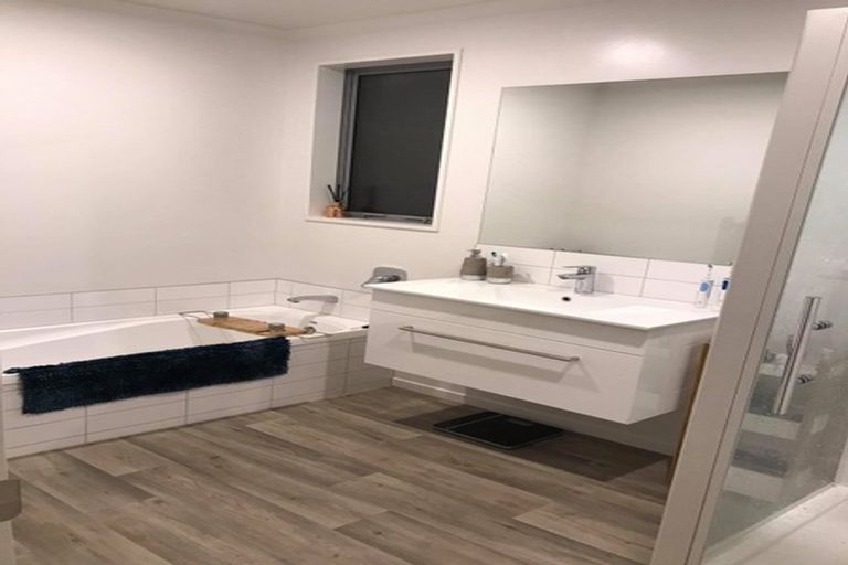 Photo of property in 8 George West Square West, Wigram, Christchurch, 8025