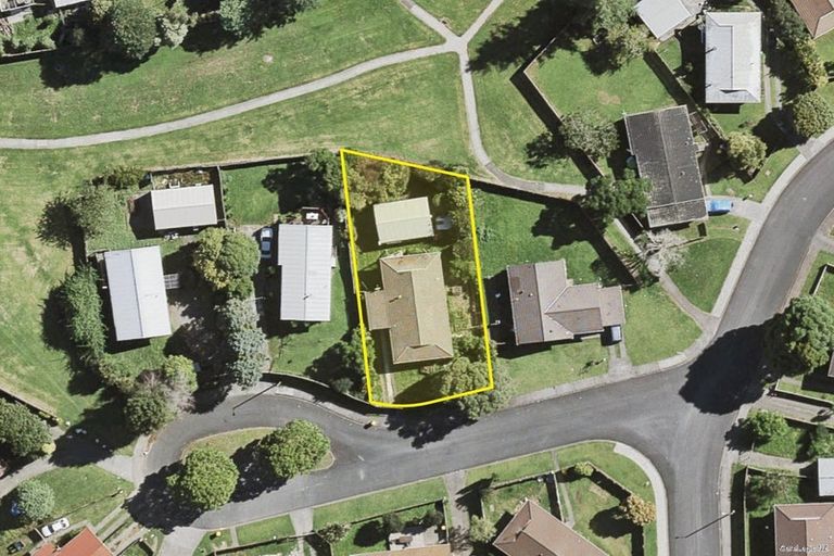 Photo of property in 2 Dulcie Place, Red Hill, Papakura, 2110