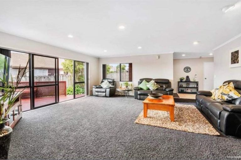 Photo of property in 20 Chiania Place, Somerville, Auckland, 2014