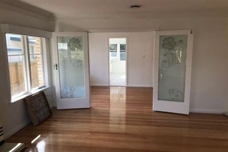 Photo of property in 17 Fyfe Avenue, Papatoetoe, Auckland, 2025