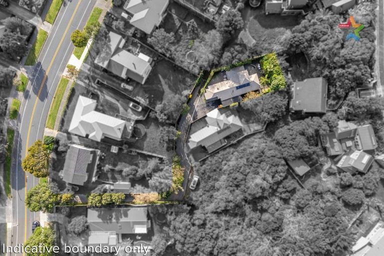 Photo of property in 2/196 Dowse Drive, Maungaraki, Lower Hutt, 5010