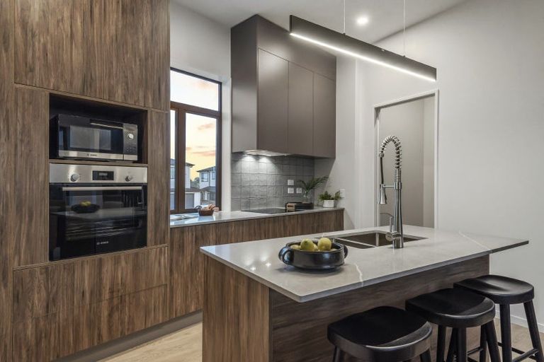 Photo of property in 53 Bearing Parade, Long Bay, Auckland, 0630