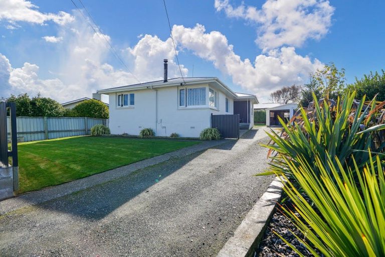 Photo of property in 64 Edinburgh Crescent, Waikiwi, Invercargill, 9810