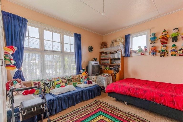 Photo of property in 30 Konini Street, Tawhero, Whanganui, 4501
