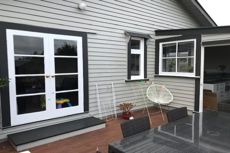 Photo of property in 28 Matenga Street, Waikanae, 5036