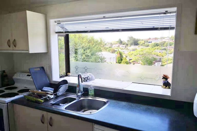 Photo of property in 102 Stapleford Crescent, Browns Bay, Auckland, 0630