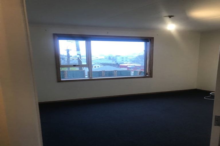 Photo of property in 19 Brockville Road, Glenross, Dunedin, 9011