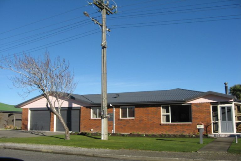 Photo of property in 234 Park Street, Winton, 9720