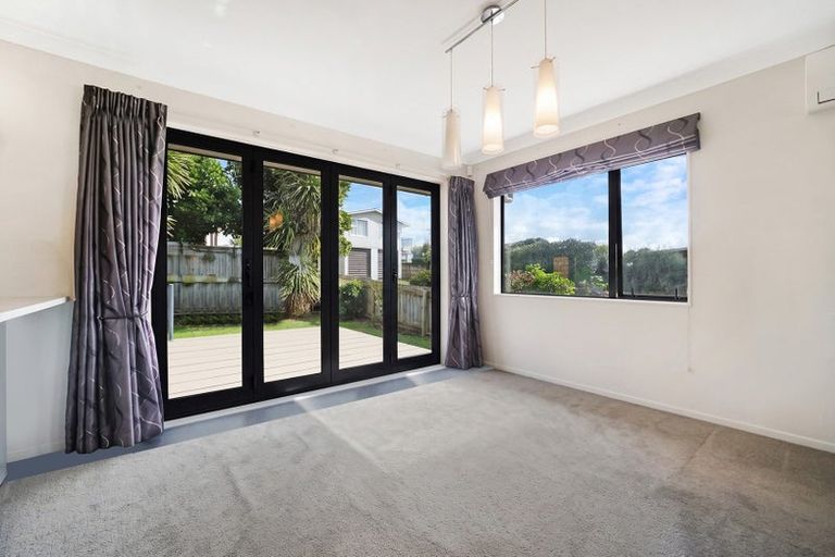Photo of property in 5 Keven Road, Clarks Beach, Pukekohe, 2679