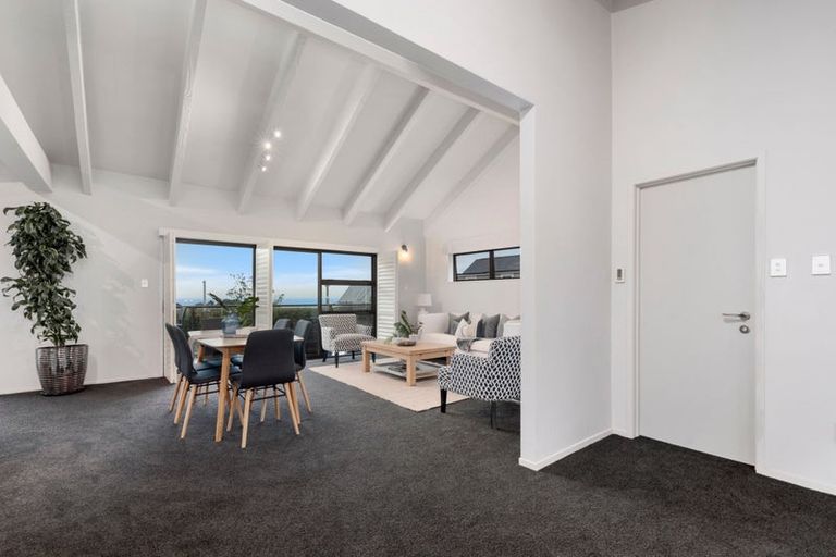 Photo of property in 2/13 Muritai Road, Milford, Auckland, 0620