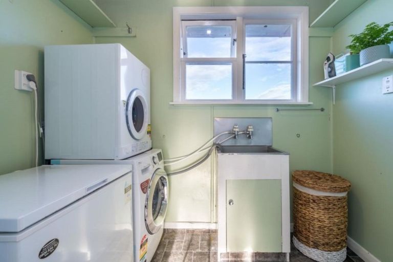 Photo of property in 2 Ballantyne Street, Waverley, Dunedin, 9013