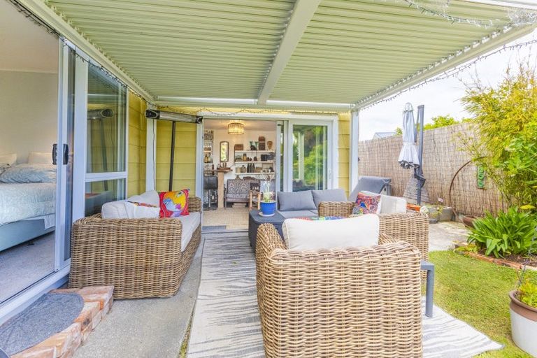 Photo of property in 1 Ward Crescent, Marewa, Napier, 4110