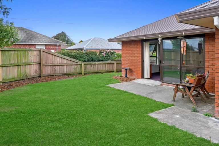 Photo of property in 1/289 Greers Road, Bishopdale, Christchurch, 8053