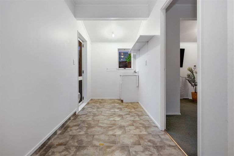 Photo of property in 8 Moreland Avenue, Pukete, Hamilton, 3200