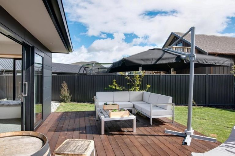 Photo of property in 6 Sandford Terrace, Lower Shotover, Queenstown, 9304