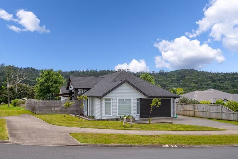 Photo of property in 121 Tapu Road, Huapai, Kumeu, 0810