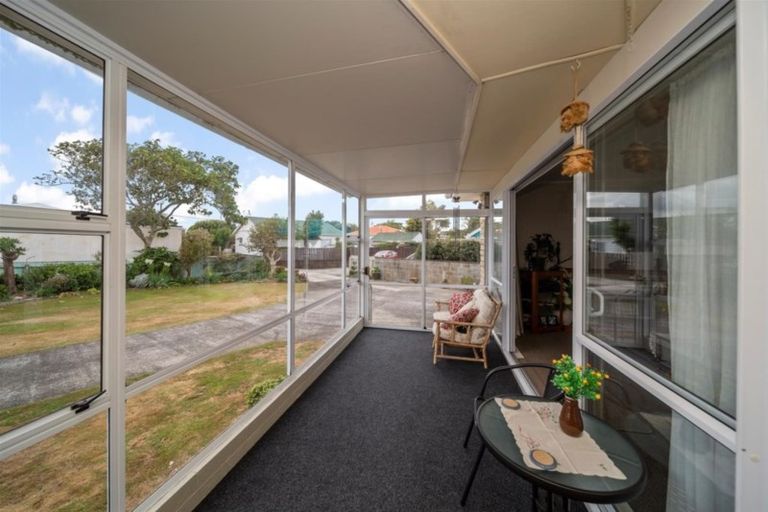 Photo of property in 52a Dixon Avenue, Hawera, 4610