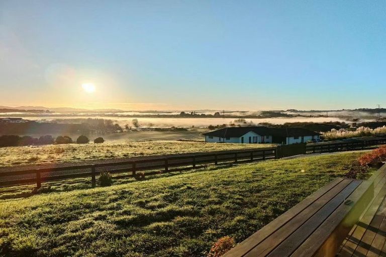 Photo of property in 18 Crickett Lane, Pokeno, 2471