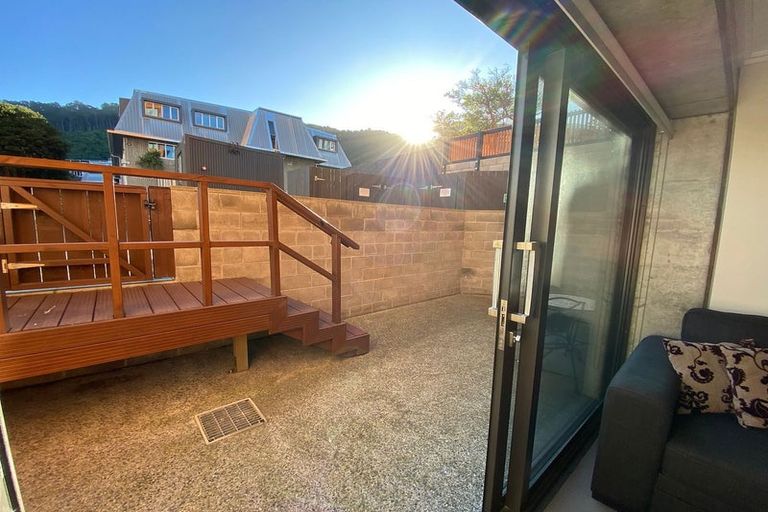 Photo of property in Frame Apartments, 2/111g Molesworth Street, Thorndon, Wellington, 6011