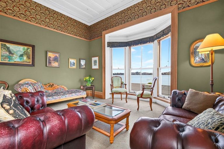 Photo of property in 16 Jubilee Avenue, Devonport, Auckland, 0624