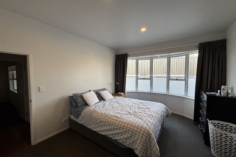 Photo of property in 17 Atiawa Street, Glen Avon, New Plymouth, 4312